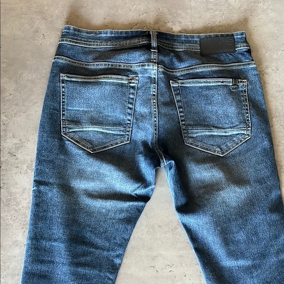 Buffalo David Bitton Men's Blue Jeans - Picture 2 of 3